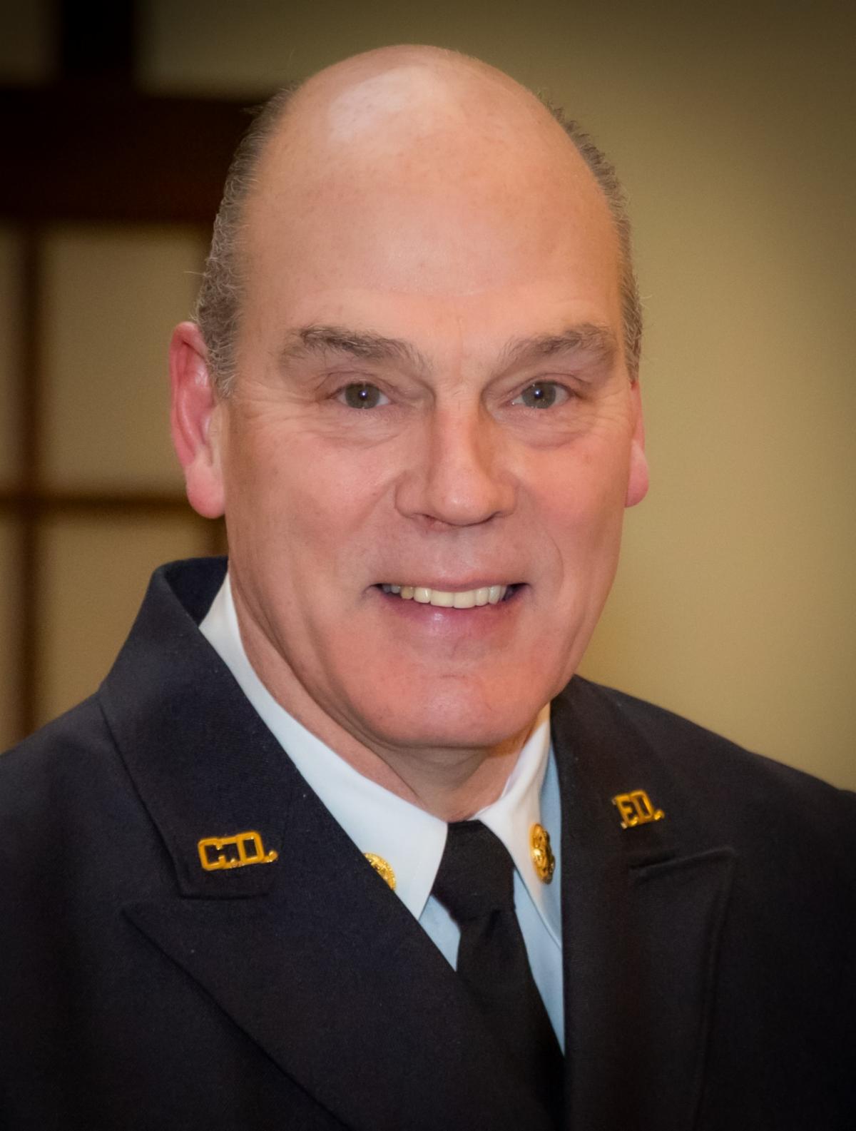 Fire Chief Perry Plummer announces retirement after 40-year career